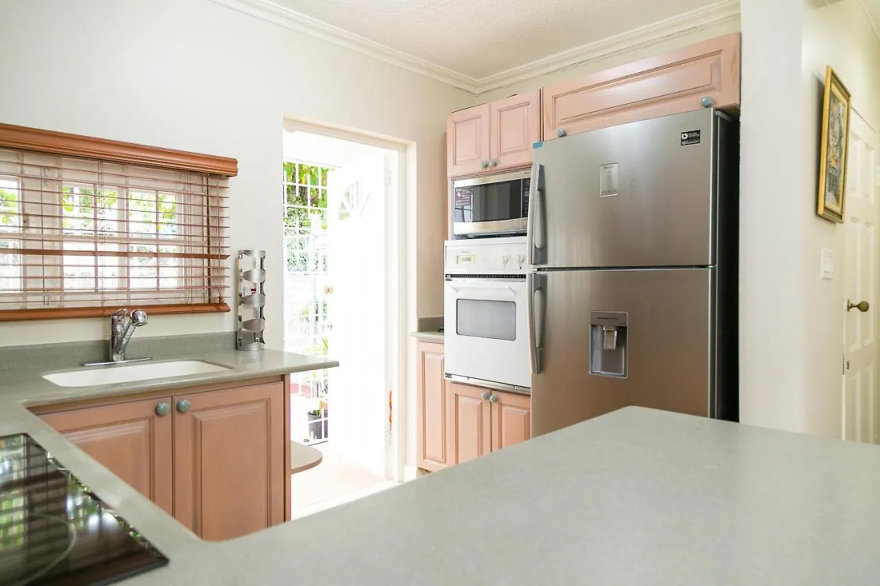 Apartment Kingston Vacation Rentals At Delightful Townhouse Near Halfway Tree, Kingston Jamaica