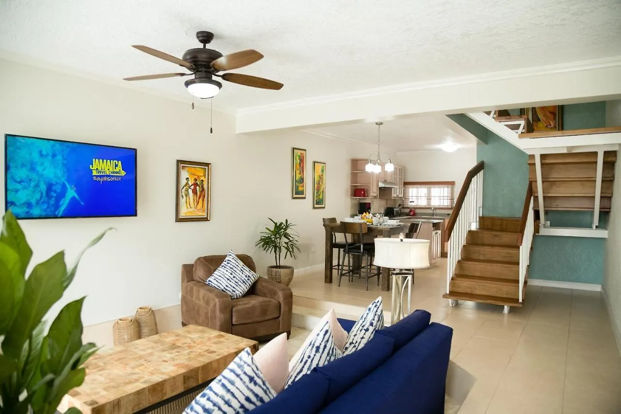 Kingston Vacation Rentals At Delightful Townhouse Near Halfway Tree, Kingston 0*,  Jamaica