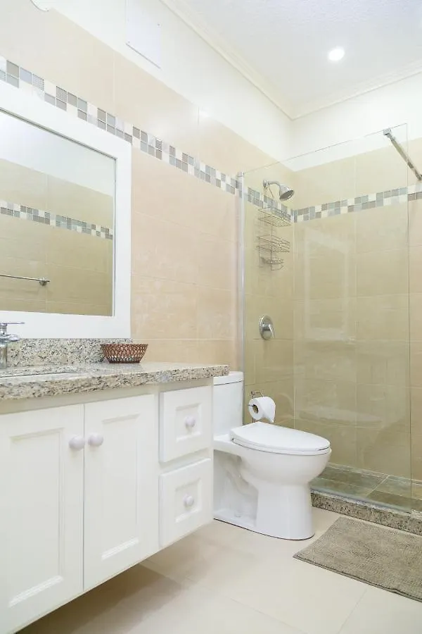 Apartment Kingston Vacation Rentals At Delightful Townhouse Near Halfway Tree, Kingston Jamaica