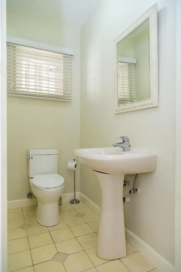 Kingston Vacation Rentals At Delightful Townhouse Near Halfway Tree, Kingston